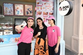 Leyla Aliyeva and Arzu Aliyeva visit "CandyFest" summer festival and watch "Magic Pearl" water circus show-PHOTO 