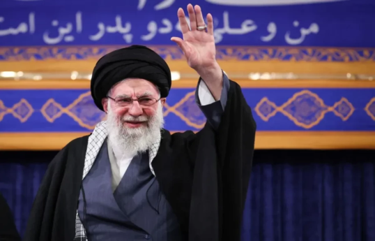 Media: Israel obtains photo of Khamenei's body