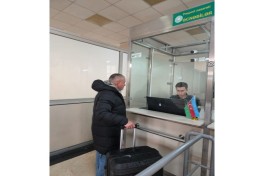 Azerbaijan evacuates 53 citizens and 37 foreigners via Iran border-PHOTO 