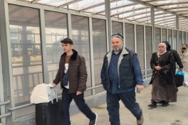 Azerbaijan evacuates 53 citizens and 37 foreigners via Iran border-PHOTO 