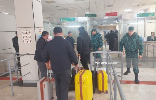 Citizens of Azerbaijan, China, France and Tajikistan cross Astara border checkpoint - PHOTO 