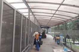 Citizens of Azerbaijan, China, France and Tajikistan cross Astara border checkpoint - PHOTO 