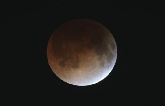 First total lunar eclipse of 2026 begins