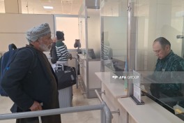 Omani and Mexican citizens evacuated from Iran via Azerbaijan border - PHOTO 