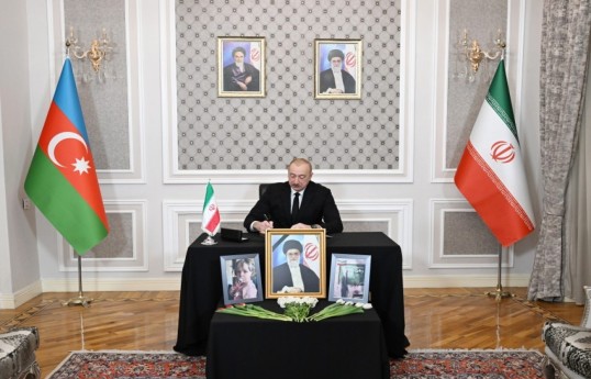 President Ilham Aliyev visited Iranian Embassy in Azerbaijan to offer condolences