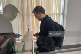 Iranian-born British citizen: Shops and offices continue operating despite schools being closed - PHOTO 
