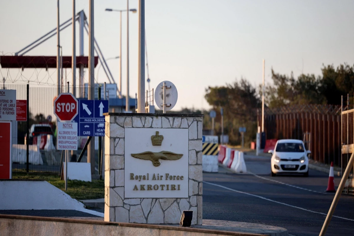 UK defense minister said heading to Cyprus amid Middle East war