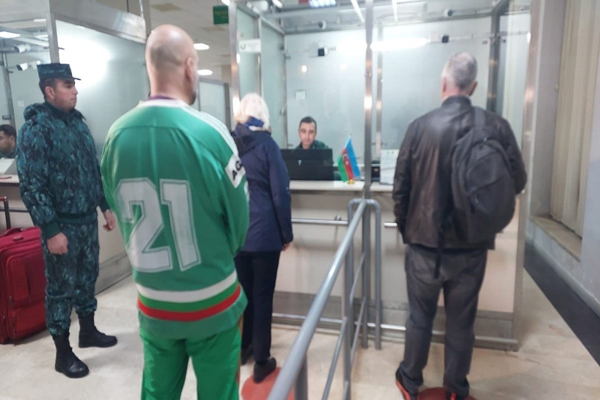 More than 10 Bulgarian diplomats evacuated from Iran to Azerbaijan