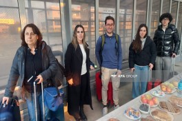 Chinese and Italian citizens evacuated from Iran via Azerbaijan border - PHOTO 