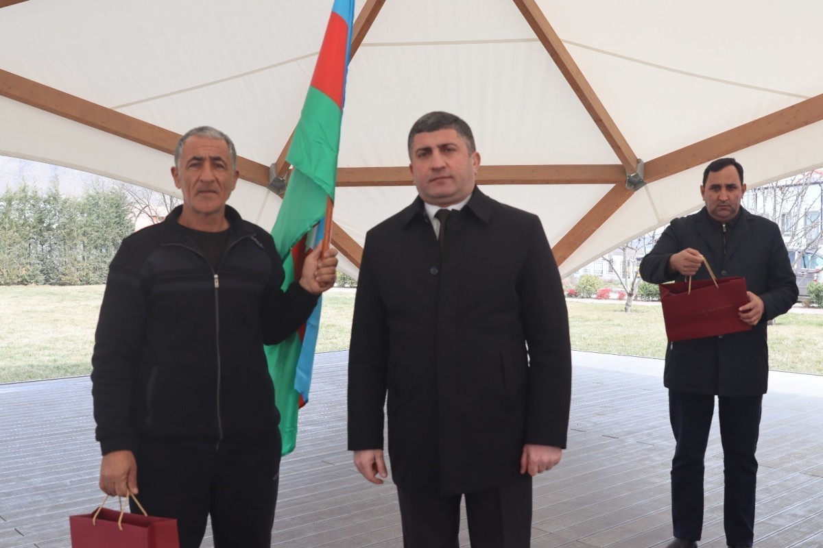 67 individuals resettled in Seyidbayli and Tazabina villages of Khojaly district receive house keys