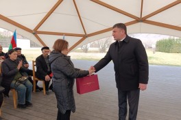 67 individuals resettled in Seyidbayli and Tazabina villages of Khojaly district receive house keys