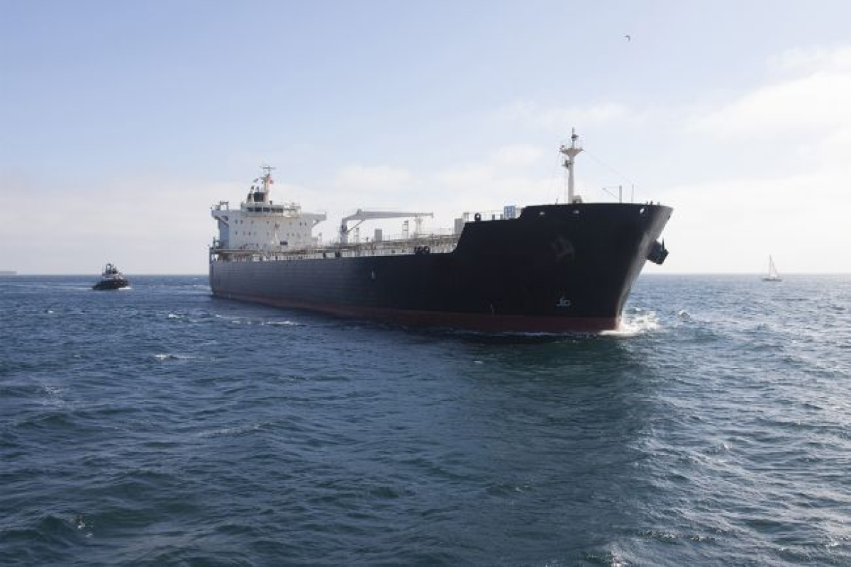 FT: Ships in Gulf pose as Chinese to avoid Iranian attacks