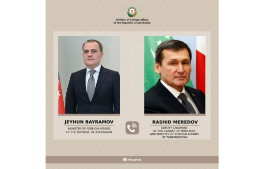 Azerbaijan and Turkmenistan FMs hold phone talks
