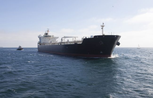 FT: Ships in Gulf pose as Chinese to avoid Iranian attacks