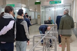 Austrian ambassador and embassy staff evacuated from Iran via Azerbaijan border -PHOTO 