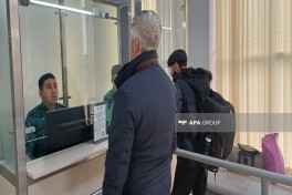 31 people evacuated from Iran via Azerbaijan border today, three are diplomats
