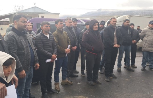 New resettlement convoy arrives in Khojavand’s Girmizi Bazar, keys handed over - PHOTO 