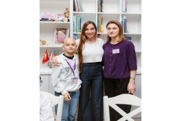 Leyla Aliyeva, Arzu Aliyeva, and Alena Aliyeva visit “Support for Living” Center