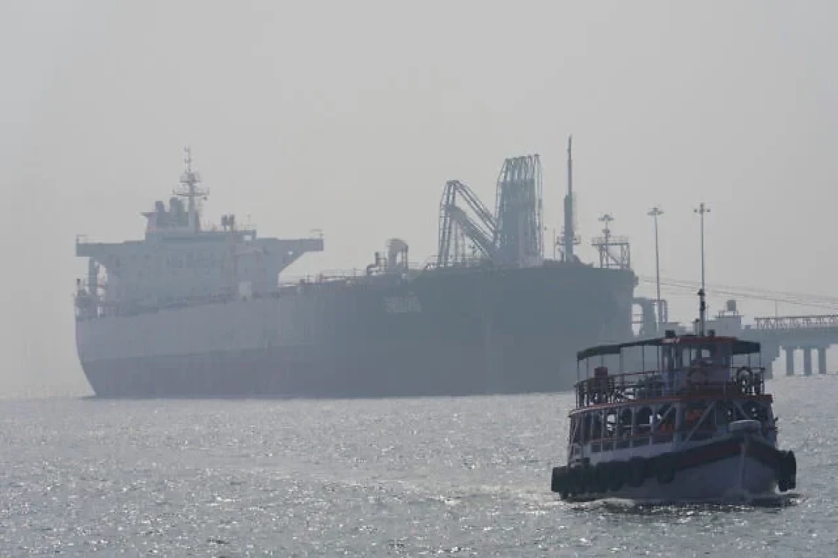 Iran has allowed some Indian vessels to pass the Strait of Hormuz, envoy says