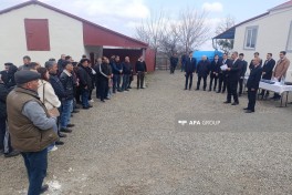 Azerbaijan sends first resettlement convoy to Khanoba village of Khojavend, families receive house keys -UPDATED  -PHOTO 