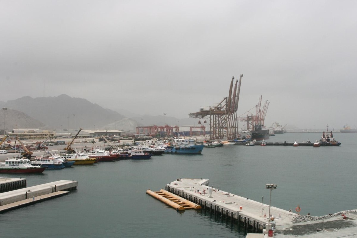 UAE’s Fujairah suspends oil loadings after port hit again