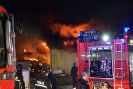 Azerbaijani MES extinguished fire at furniture workshop in Baku -PHOTO -VIDEO -UPDATED 