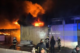 Azerbaijani MES extinguished fire at furniture workshop in Baku -PHOTO -VIDEO -UPDATED 