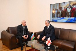 PM Ali Asadov visits Georgian embassy to offer condolences over Ilia II’s passing