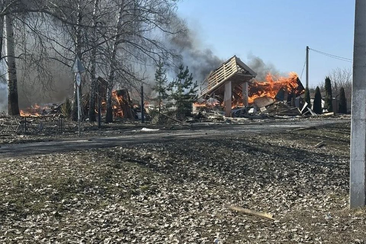 Ukrainian shelling kills four in Russia