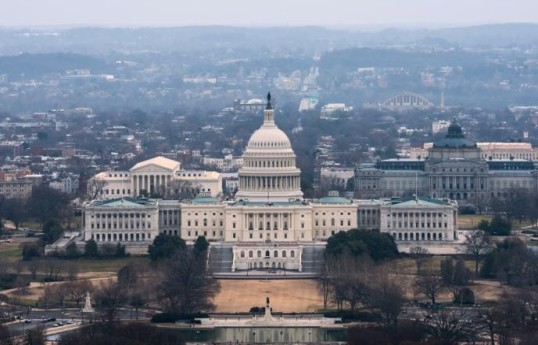 US administration discusses peace talks with Iran