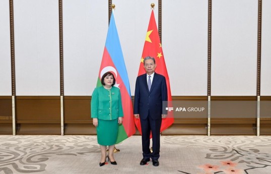 Speaker of Milli Majlis meets with Chairman of Standing Committee of National People's Congress of China