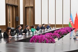 Speaker of Milli Majlis meets with Chairman of Standing Committee of National People's Congress of China
