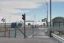 Humanitarian aid convoy sent by Russia passes from Azerbaijan to Iran -PHOTO  -UPDATED 
