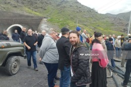 Travelers got acquainted with the work done on the Horadiz-Aghband road and railway -PHOTO 