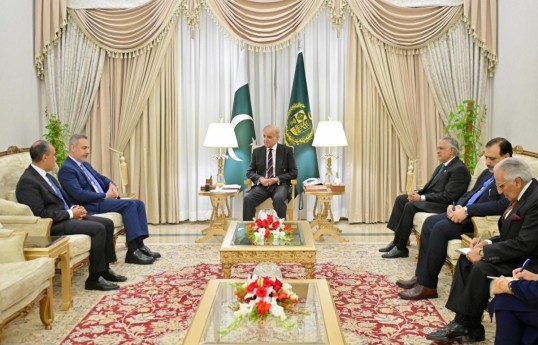 Regional powers meet in Pakistan, discuss unblocking Hormuz