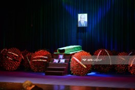 People’s Artist Rasim Balayev laid to rest at First Alley of Honor-PHOTO -UPDATED-1 