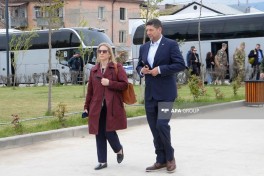 Accredited diplomatic corps representatives visit Karabakh University - PHOTO 