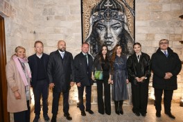 Leyla Aliyeva and Arzu Aliyeva visit the International Carpet Festival-PHOTOSESSION 