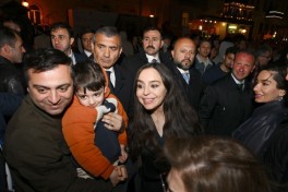 Leyla Aliyeva and Arzu Aliyeva visit the International Carpet Festival-PHOTOSESSION 