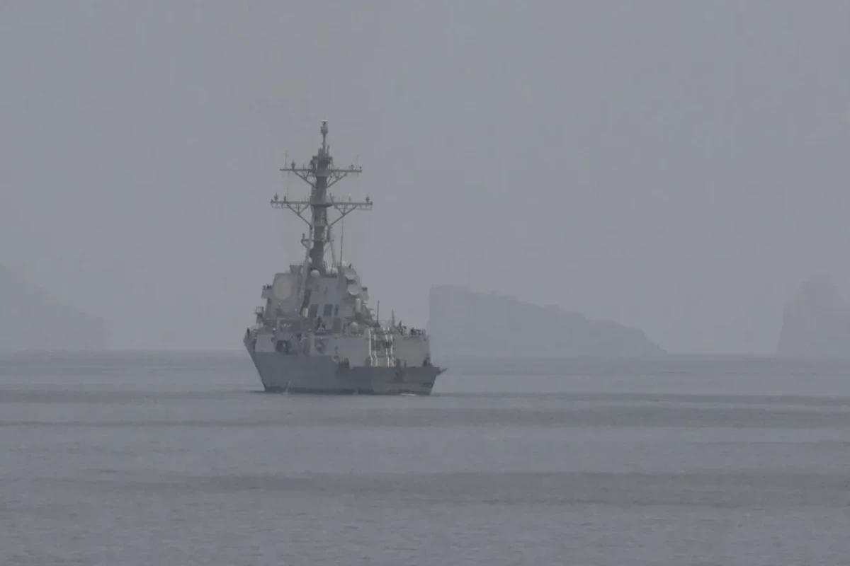 US official said to deny Iran hit US Navy vessel that attempted to cross Strait of Hormuz -UPDATED - 1 