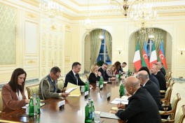President Ilham Aliyev held expanded meeting with President of Italian Council of Ministers-PHOTO -UPDATED 