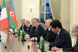 President Ilham Aliyev held expanded meeting with President of Italian Council of Ministers-PHOTO -UPDATED 