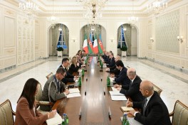 President Ilham Aliyev held expanded meeting with President of Italian Council of Ministers-PHOTO -UPDATED 