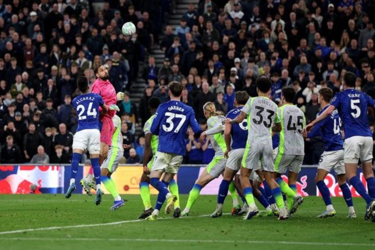 Manchester City and Everton drew in the English Premier League match