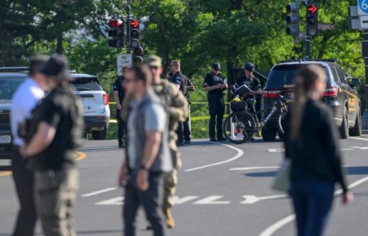 Two people were injured in shooting near the White House