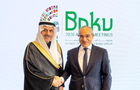 President of the Islamic Development Bank Group Muhammad Al Jasser and Mikayil Jabbarov, Minister of Economy