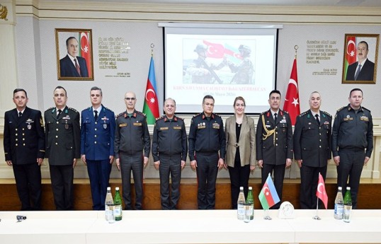 Azerbaijani and Turkish military delegations hold meeting