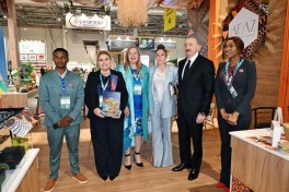 President Ilham Aliyev viewed 19th Caspian Agro Week and 31st Interfood Azerbaijan exhibitions-UPDATED 