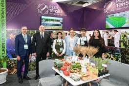 President Ilham Aliyev viewed 19th Caspian Agro Week and 31st Interfood Azerbaijan exhibitions-UPDATED 
