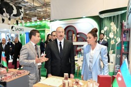 President Ilham Aliyev viewed 19th Caspian Agro Week and 31st Interfood Azerbaijan exhibitions-UPDATED 